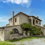 Tuscan Views, Дом отдыха