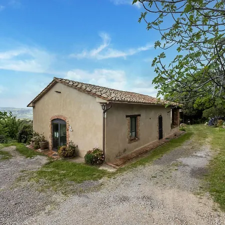 Tuscan Views, Holiday home *