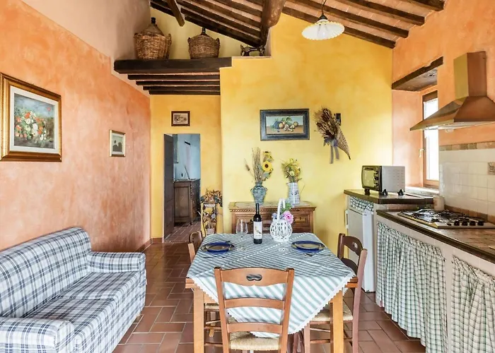 Tuscan Views, Holiday home *